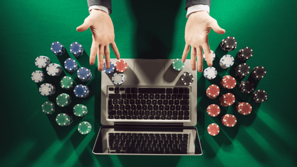 Online Poker vs. Live Poker Key Differences, Strategies, and Tips for Success