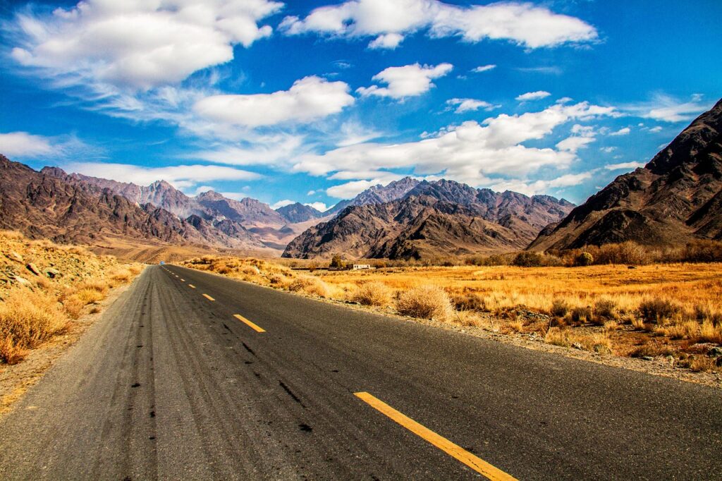 do your own views count on instagram